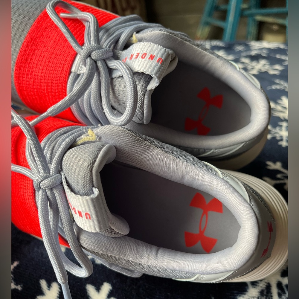 Under Armour - Picture 4 of 6